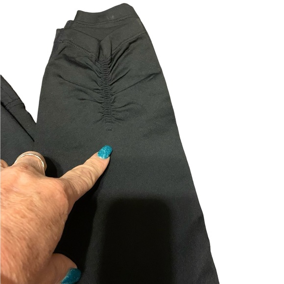 2 pair 1 Price!Calvin Klein Women's Leggings with Ruching on ankles and back. - Picture 2 of 6